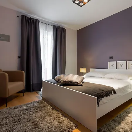 Stella Apartment *